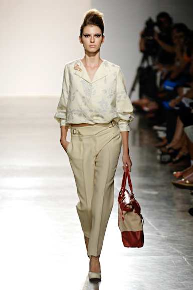 desfiles-zigfreda-saopauloinverno2006rtw-104