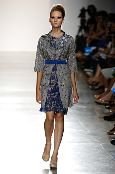 desfiles-zigfreda-saopauloinverno2006rtw-108
