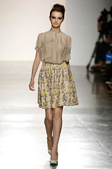 desfiles-zigfreda-saopauloinverno2006rtw-123
