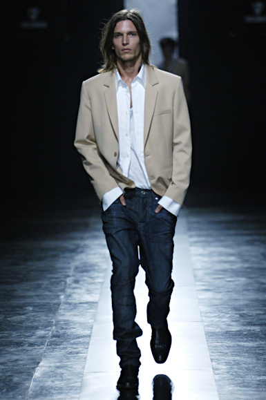desfiles-zoomp-saopauloinverno2006rtw-100