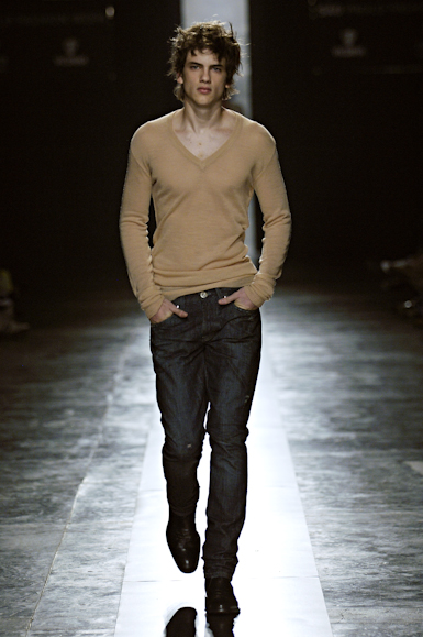 desfiles-zoomp-saopauloinverno2006rtw-102