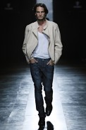 desfiles-zoomp-saopauloinverno2006rtw-103