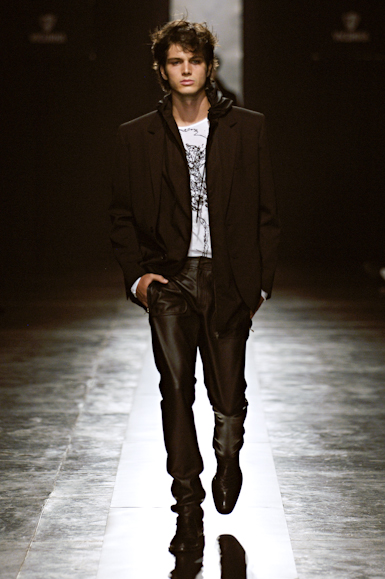 desfiles-zoomp-saopauloinverno2006rtw-108