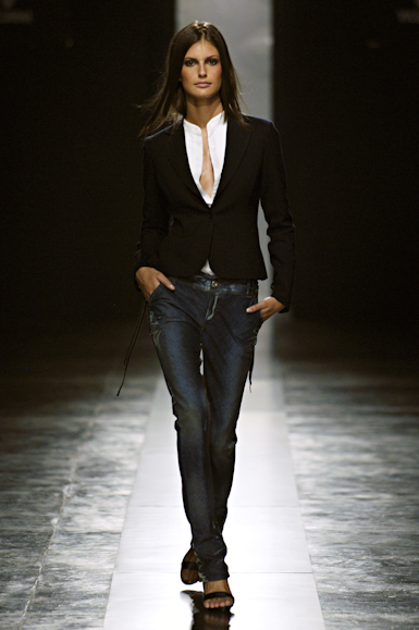 desfiles-zoomp-saopauloinverno2006rtw-125
