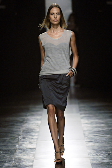desfiles-zoomp-saopauloinverno2006rtw-133