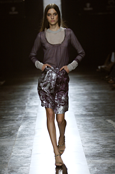 desfiles-zoomp-saopauloinverno2006rtw-135