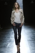 desfiles-zoomp-saopauloinverno2006rtw-153