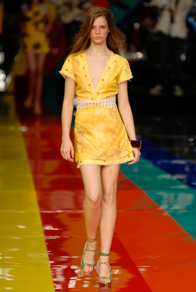 desfiles-cantao-rioverao2007rtw-109