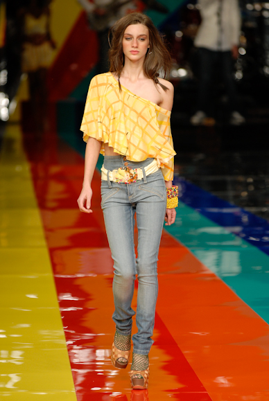 desfiles-cantao-rioverao2007rtw-113