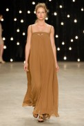 desfiles-eduardosuppes-rioverao2007rtw-104