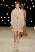 desfiles-eduardosuppes-rioverao2007rtw-105