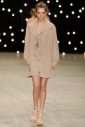 desfiles-eduardosuppes-rioverao2007rtw-106