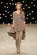 desfiles-eduardosuppes-rioverao2007rtw-111