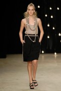 desfiles-eduardosuppes-rioverao2007rtw-117