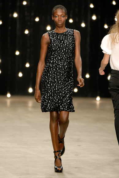 desfiles-eduardosuppes-rioverao2007rtw-127