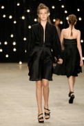 desfiles-eduardosuppes-rioverao2007rtw-131