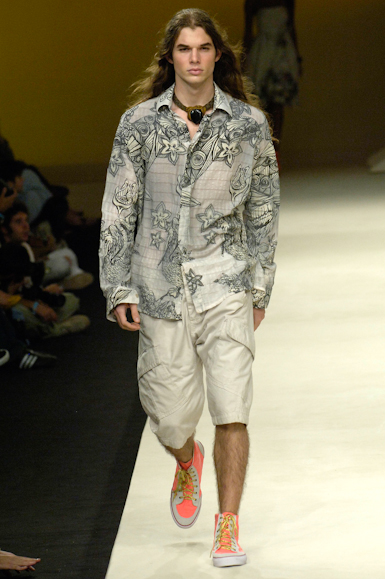 desfiles-colcci-rioverao2007rtw-111