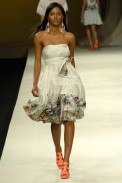 desfiles-colcci-rioverao2007rtw-112