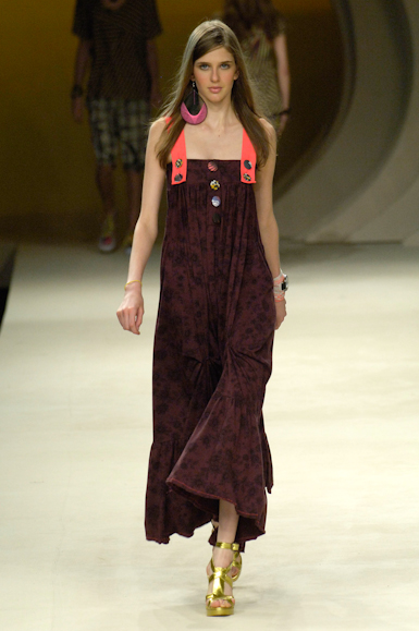 desfiles-colcci-rioverao2007rtw-128
