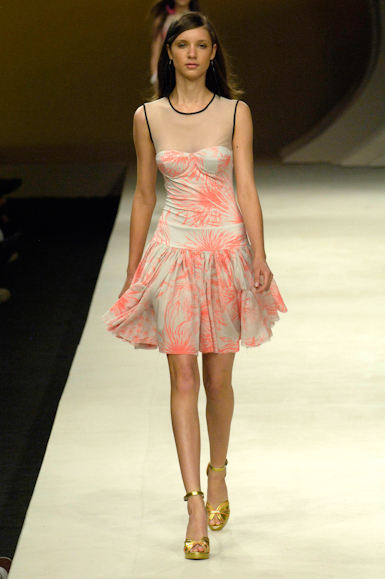 desfiles-colcci-rioverao2007rtw-133