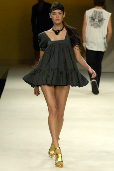 desfiles-colcci-rioverao2007rtw-143