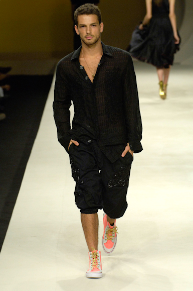 desfiles-colcci-rioverao2007rtw-144