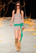 desfiles-julianajabour-rioverao2007rtw-103