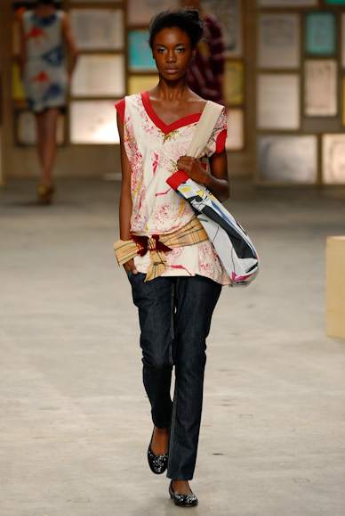 desfiles-theodora-rioverao2007rtw-104