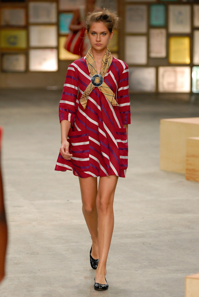 desfiles-theodora-rioverao2007rtw-105