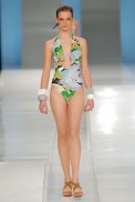 desfiles-lenny-rioverao2007rtw-122