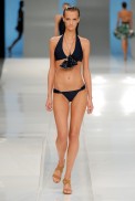 desfiles-lenny-rioverao2007rtw-140