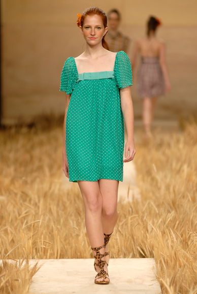 desfiles-mariabonitaextra-rioverao2007rtw-112