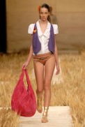 desfiles-mariabonitaextra-rioverao2007rtw-115