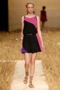 desfiles-mariabonitaextra-rioverao2007rtw-129