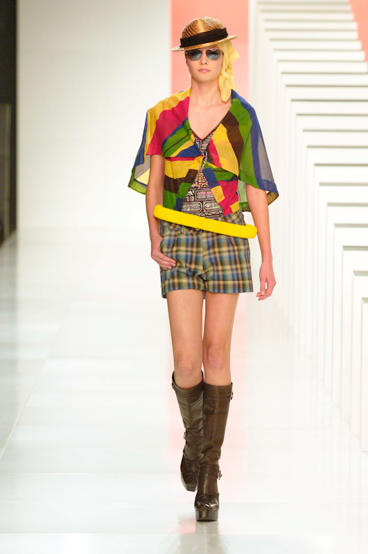 desfile-alexandreherchcovich-saopauloverao2007rtw-100