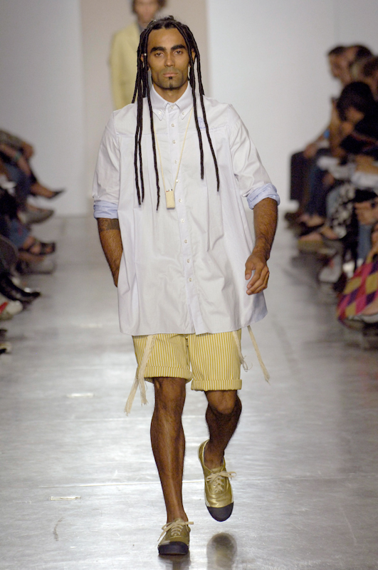 desfile-alexandreherchcovichmen-saopauloverao2007rtw-111