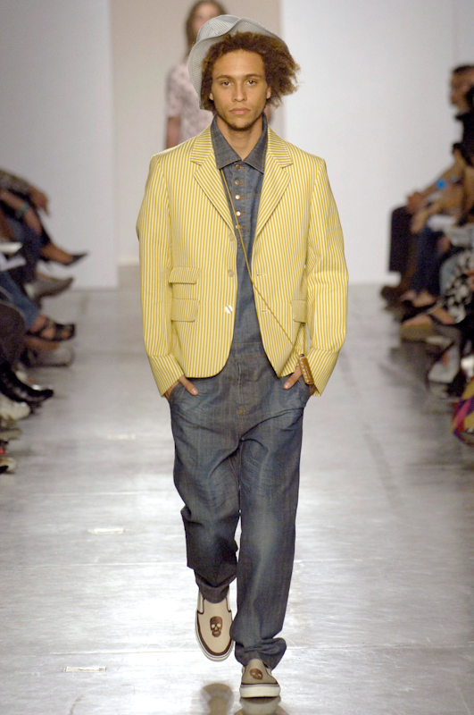 desfile-alexandreherchcovichmen-saopauloverao2007rtw-112