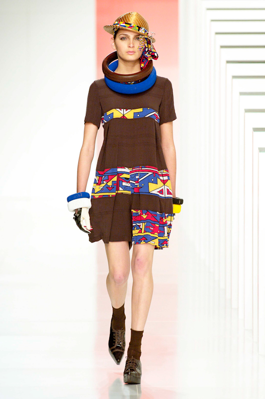 desfile-alexandreherchcovich-saopauloverao2007rtw-111