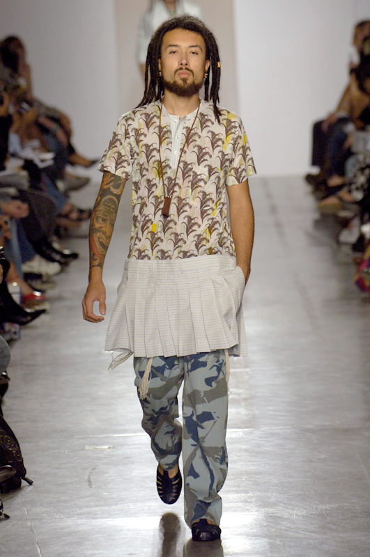 desfile-alexandreherchcovichmen-saopauloverao2007rtw-118