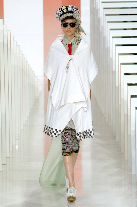 desfile-alexandreherchcovich-saopauloverao2007rtw-125
