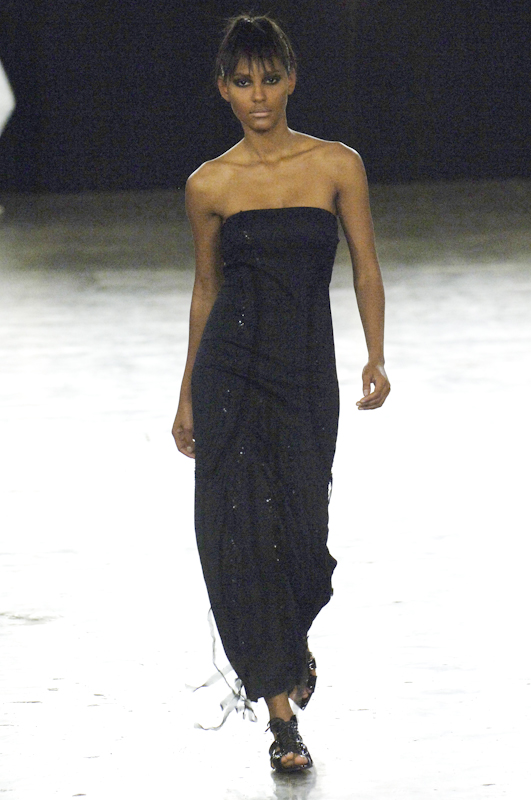 desfile-carlostufvesson-saopauloverao2007rtw-108