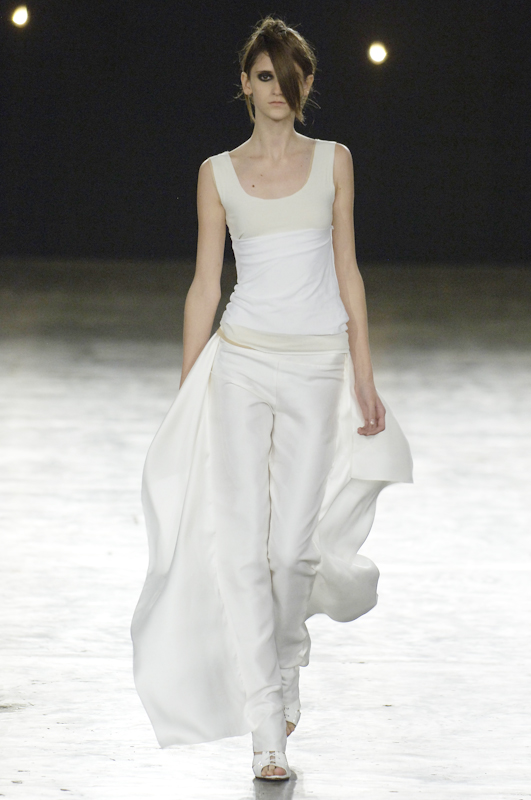 desfile-carlostufvesson-saopauloverao2007rtw-126
