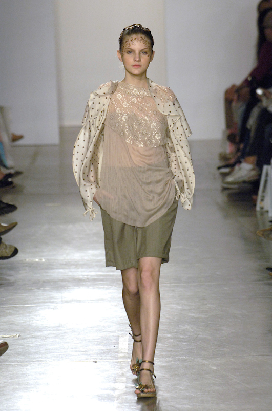 desfile-erikaikezili-saopauloverao2007rtw-103