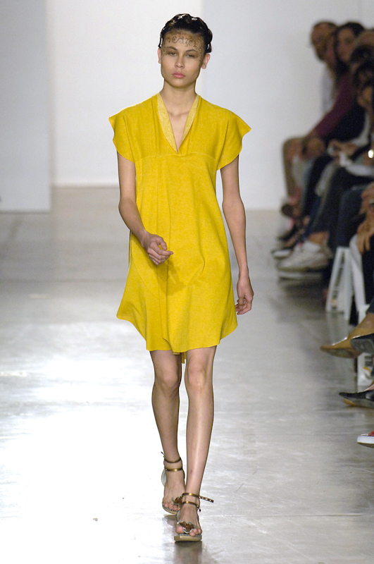 desfile-erikaikezili-saopauloverao2007rtw-110