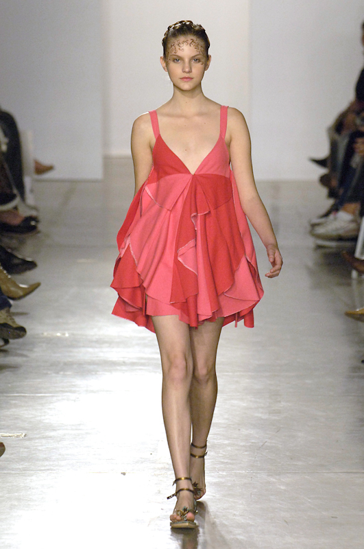 desfile-erikaikezili-saopauloverao2007rtw-113