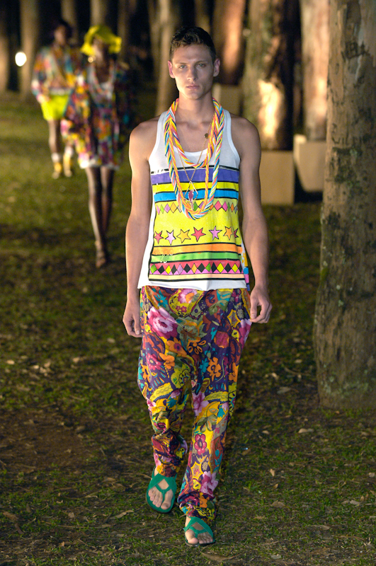 desfile-ellus-saopauloverao2007rtw-125