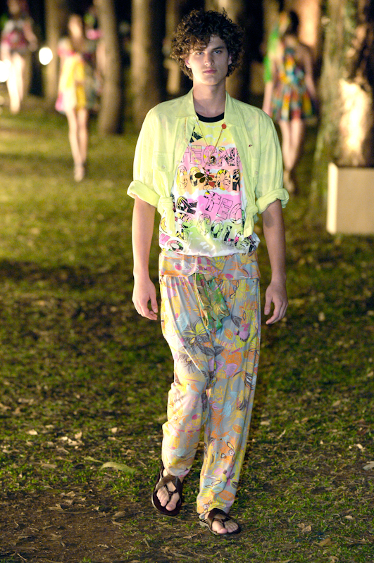 desfile-ellus-saopauloverao2007rtw-137