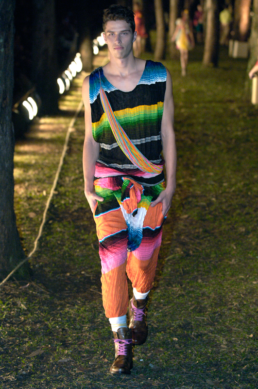 desfile-ellus-saopauloverao2007rtw-141