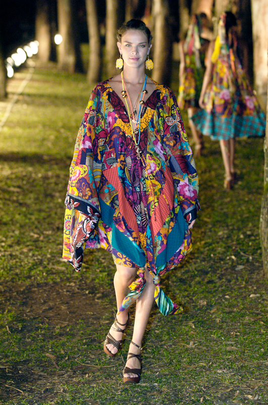desfile-ellus-saopauloverao2007rtw-152