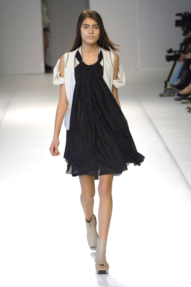 desfile-gloriacoelho-saopauloverao2007rtw-108